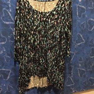 DECREE hi lo top super soft comfy fabric